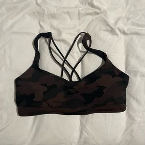 Lululemon free to be bra